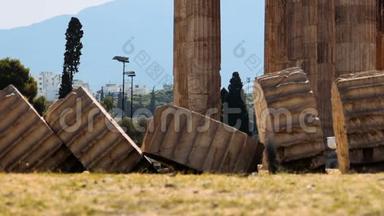 希腊雅典<strong>奥林匹亚</strong>宙斯神庙中的堕落柱